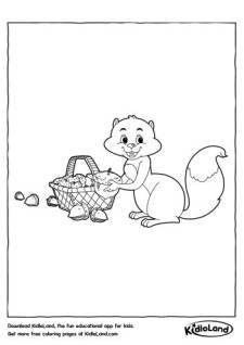 Squirrel with nuts Coloring Pages